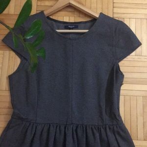 Cap sleeve dress with pockets NWT